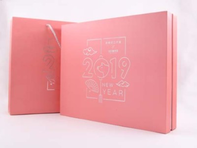 濟南包裝盒廠家為您詳解，化妝品包裝盒有哪些工藝？