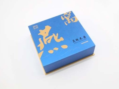 包裝盒定做廠家生產(chǎn)的禮品包裝盒，如此個性化，你被驚艷到了嗎？